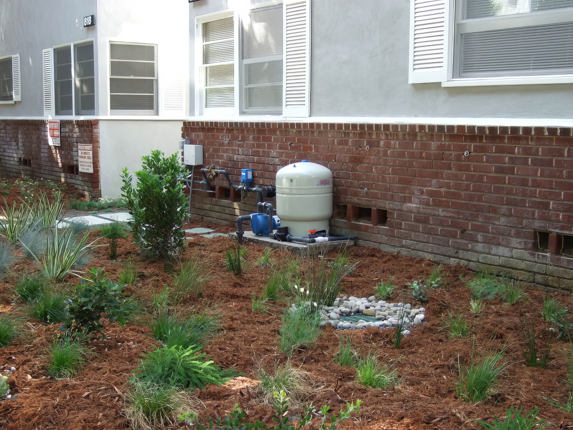 Underground Cistern with Pump